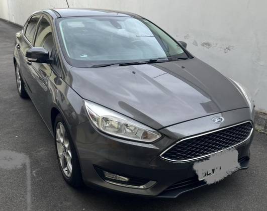 FORD FOCUS 2.0 SE PLUS FASTBACK 16V FLEX 4P POWERSHIFT